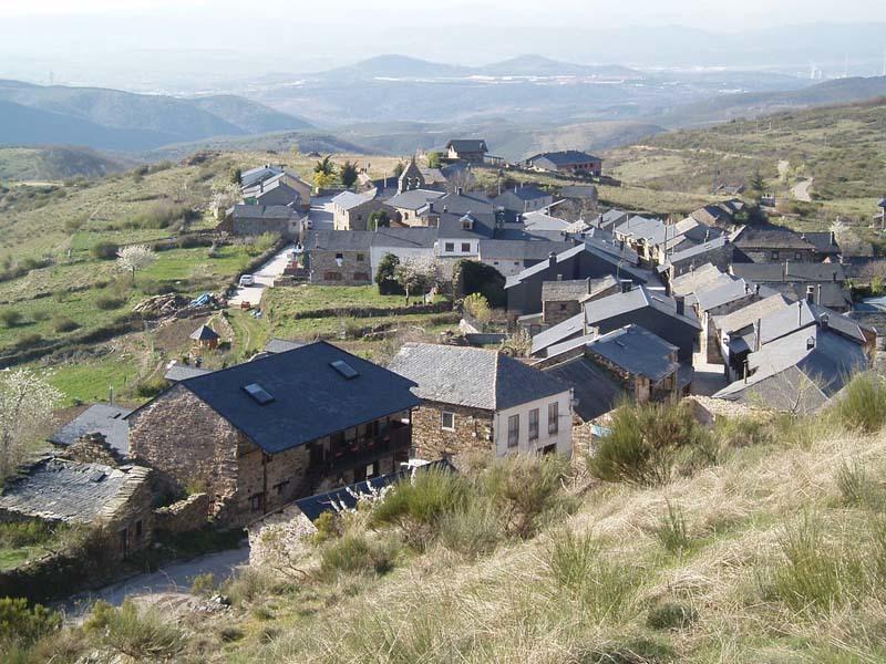 Hotel Rural La Casa Del Peregrino El Acebo de San Miguel Buitenkant foto